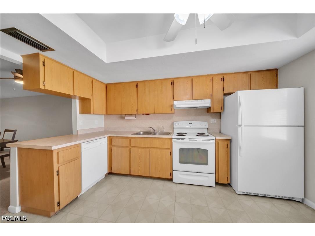 836 Trafalgar Parkway Cape Coral FL 33991 2026023766 image5