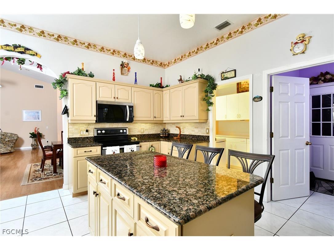 836 Worth Avenue S Lehigh Acres FL 33974 2026007822 image9