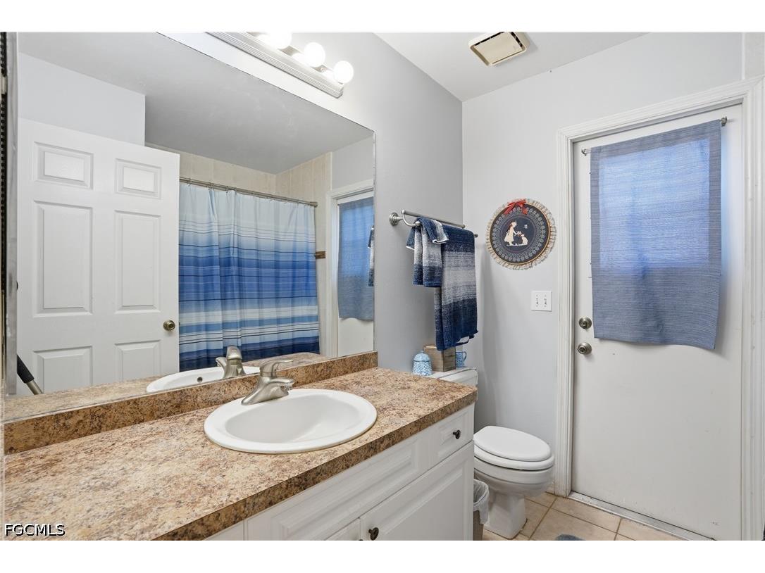 8360 Bounty Road Fort Myers FL 33967 2026014843 image15