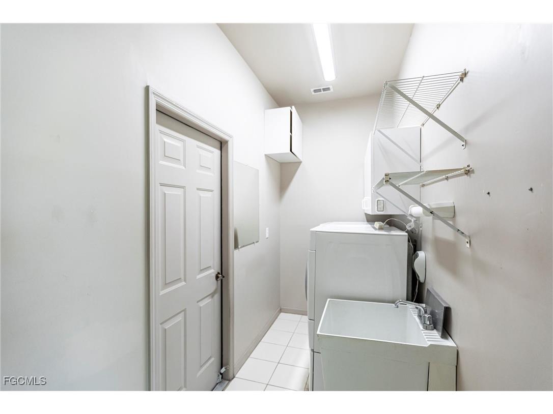 8361 Trentwood Court Fort Myers FL 33912 2026006596 image37