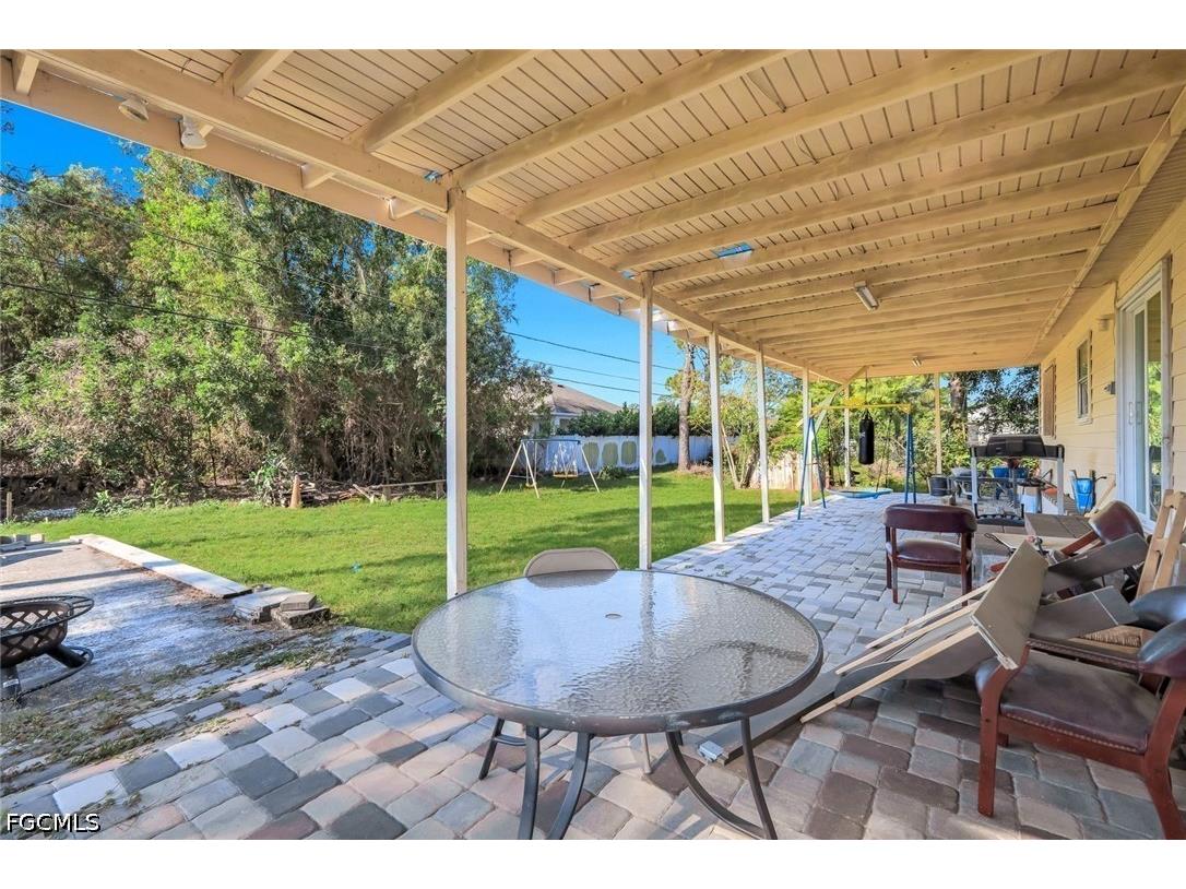 8362 Bamboo Road Fort Myers FL 33967 2026014990 image1