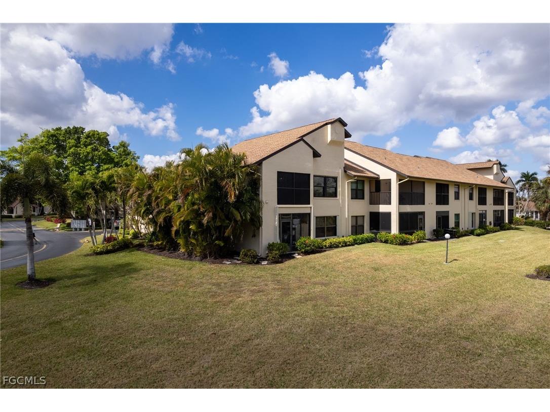8366 Charter Club Circle #12 Fort Myers FL 33919 2026008656 image29