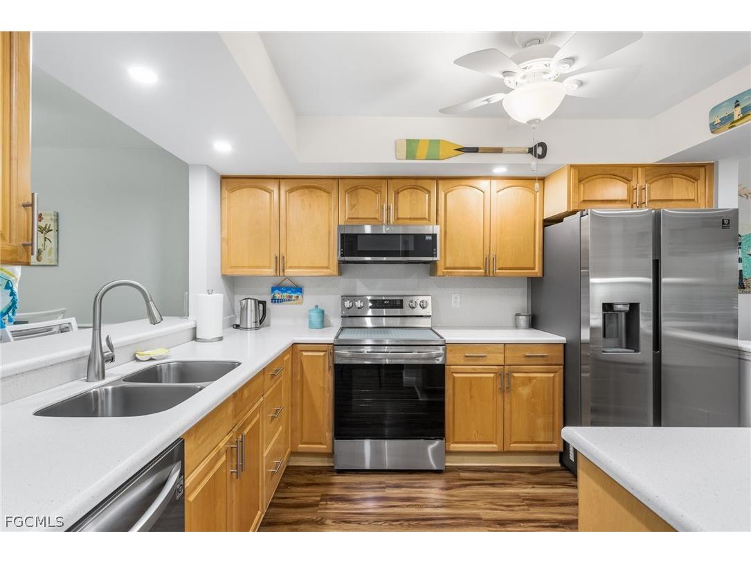 8366 Charter Club Circle #12 Fort Myers FL 33919 2026008656 image7