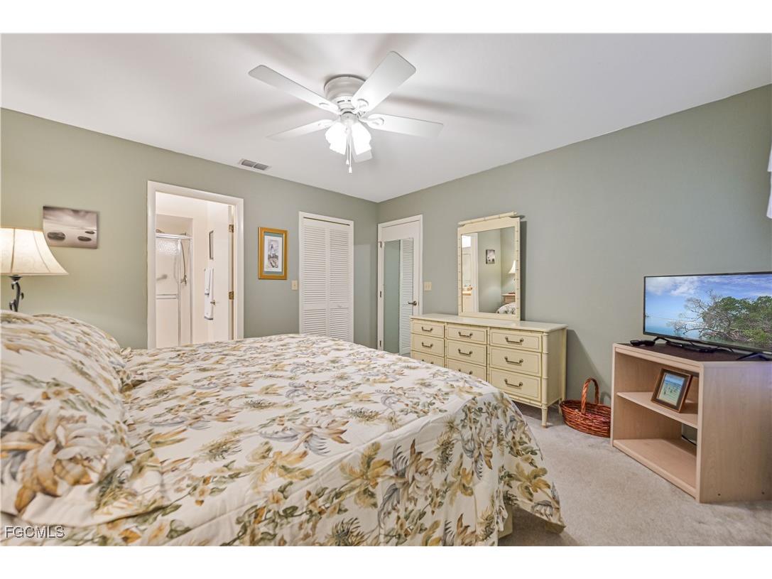 8366 Charter Club Circle #8 Fort Myers FL 33919 2025007132 image12