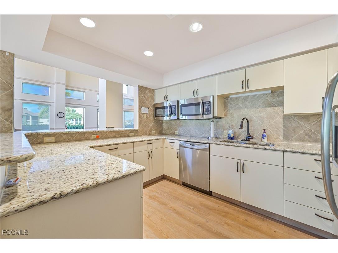 8366 Charter Club Circle #8 Fort Myers FL 33919 2025007132 image23