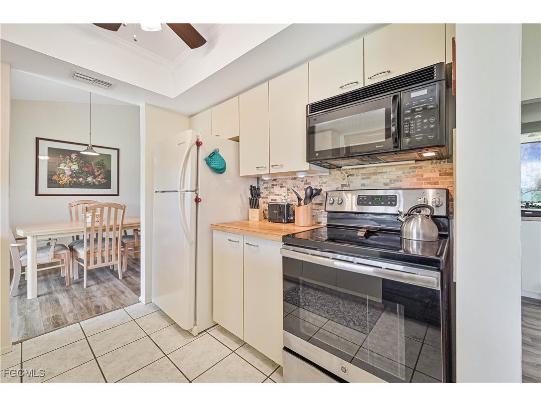 8366 Charter Club Circle #8 Fort Myers FL 33919 2025007132 image6