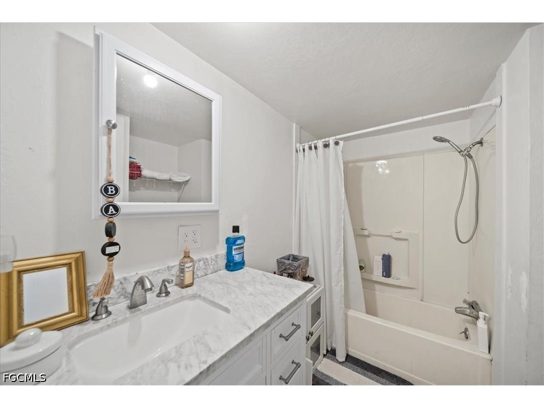 8366 Marx Drive North Fort Myers FL 33917 2026020784 image16