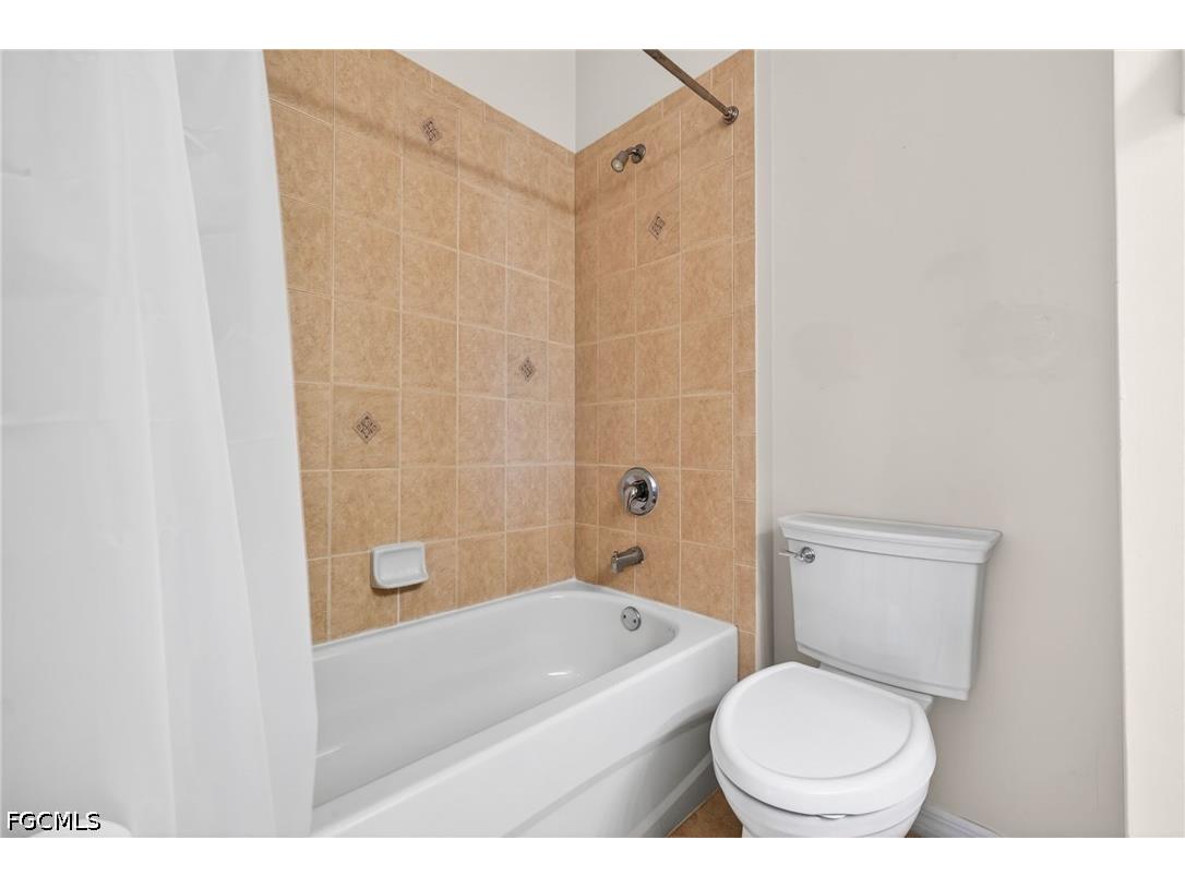 8369 Sumner Avenue Fort Myers FL 33908 2026021134 image25