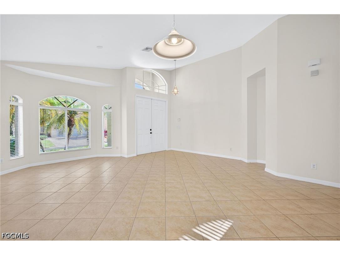 8369 Sumner Avenue Fort Myers FL 33908 2026021134 image7