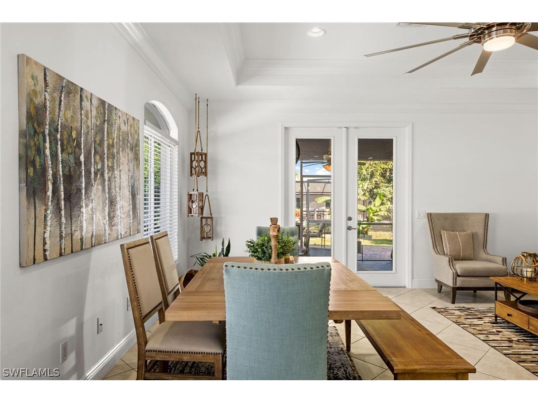 837 103rd Avenue N Naples FL 34108 222084309 image1