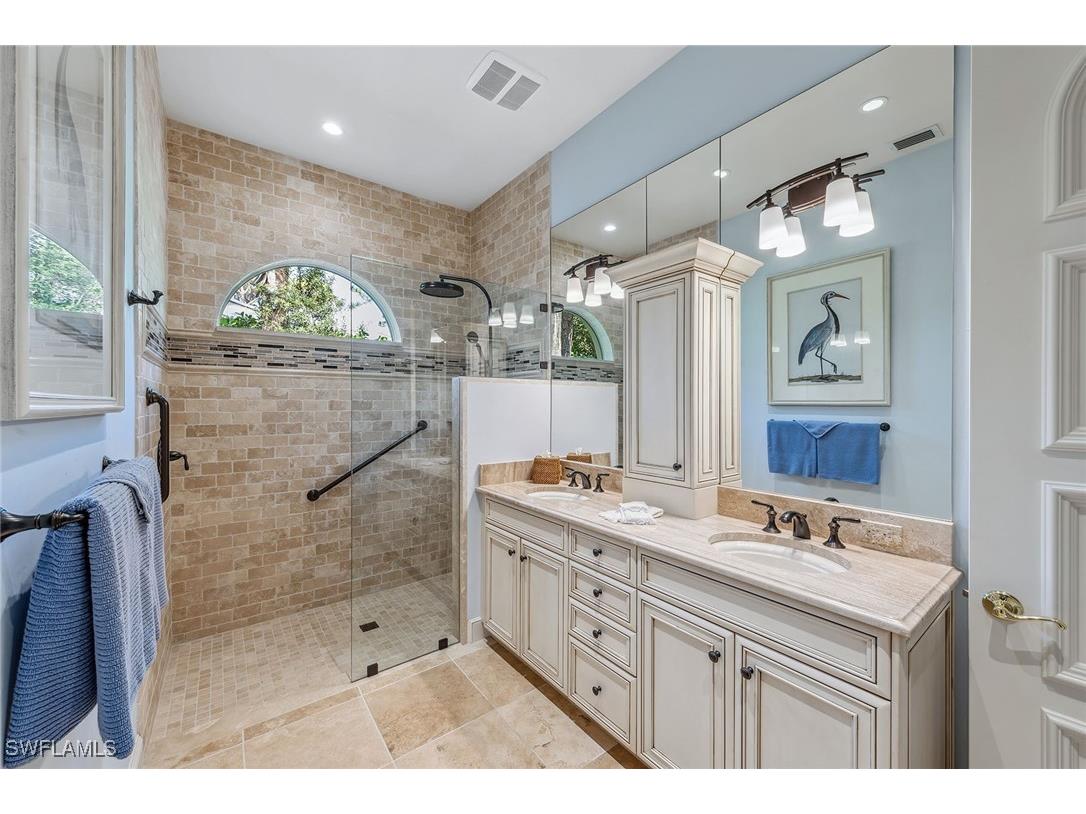 837 Barcarmil Way Naples FL 34110 225023694 image26