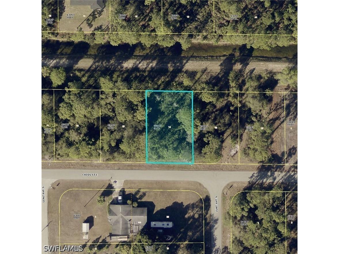 837 Cadis Street E Lehigh Acres FL 33974 226025758 image1