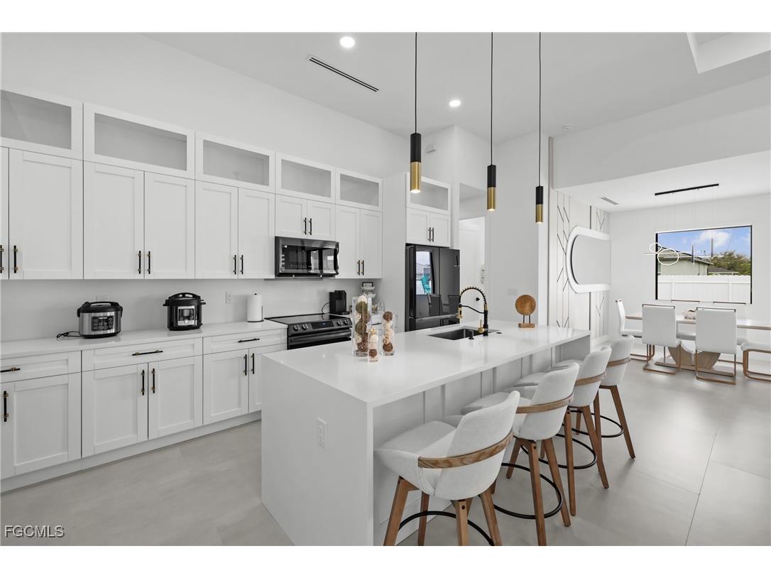 837 NE 6th Place Cape Coral FL 33909 2025011467 image10