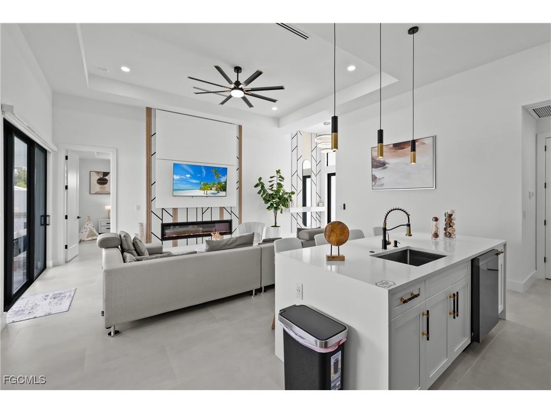 837 NE 6th Place Cape Coral FL 33909 2025011467 image14