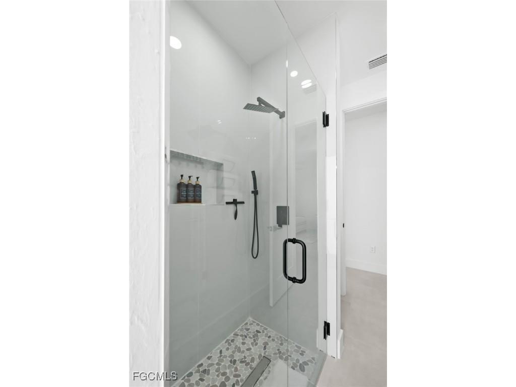 837 NE 6th Place Cape Coral FL 33909 2025011467 image31