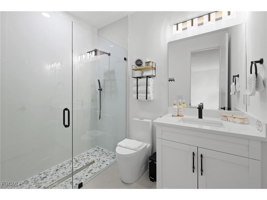 837 NE 6th Place Cape Coral FL 33909 2025011467 image39