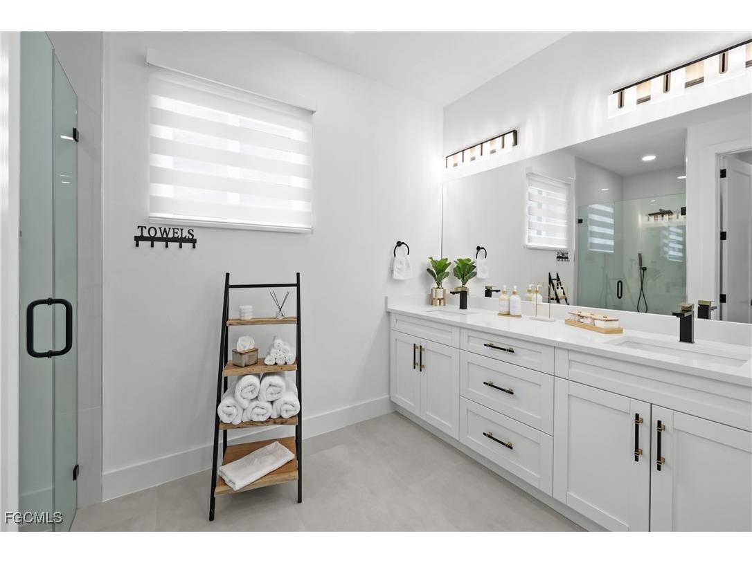 837 NE 6th Place Cape Coral FL 33909 2025011467 image44