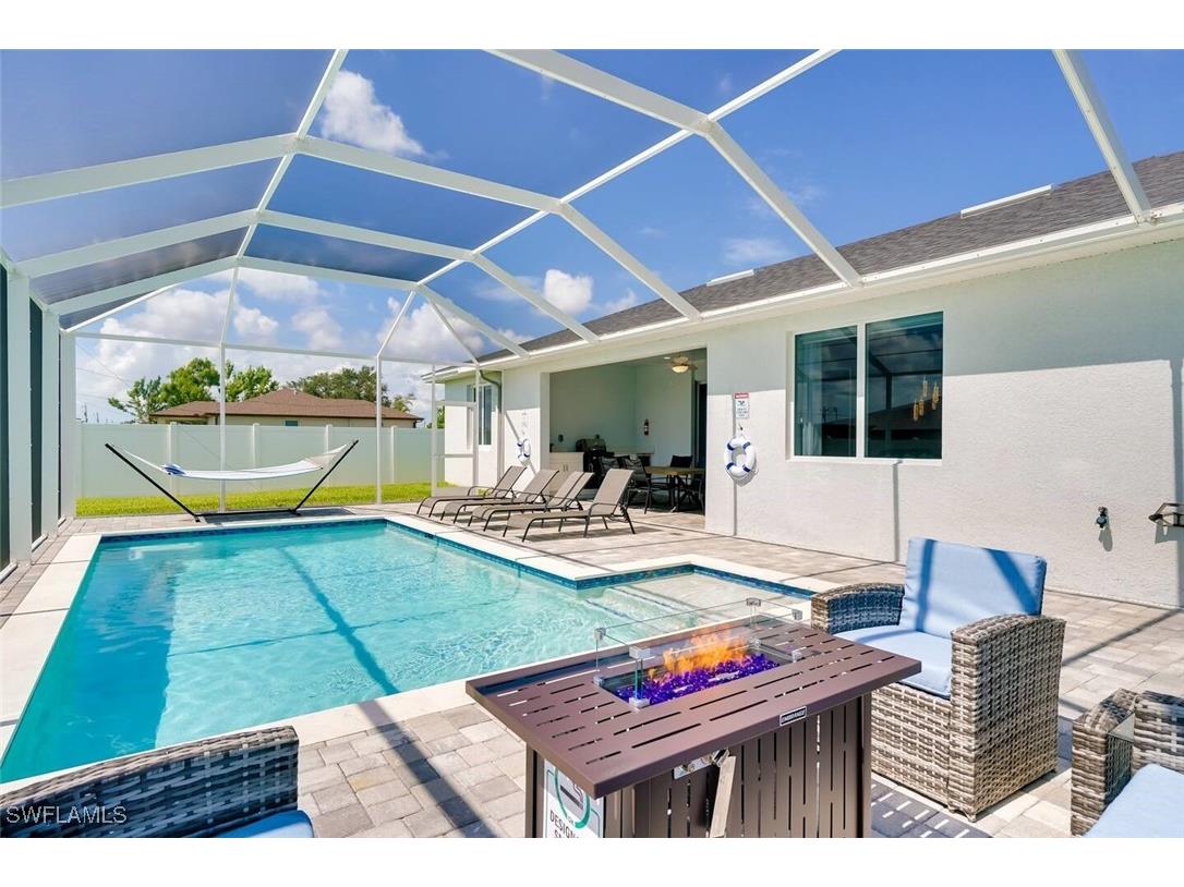 837 NE 7th Place Cape Coral FL 33909 224070784 image1