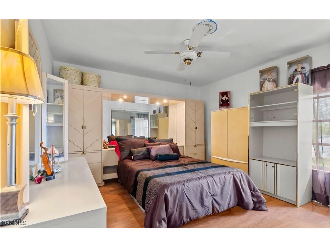 837 SW 2nd Avenue Cape Coral FL 33991 2025006044 image10