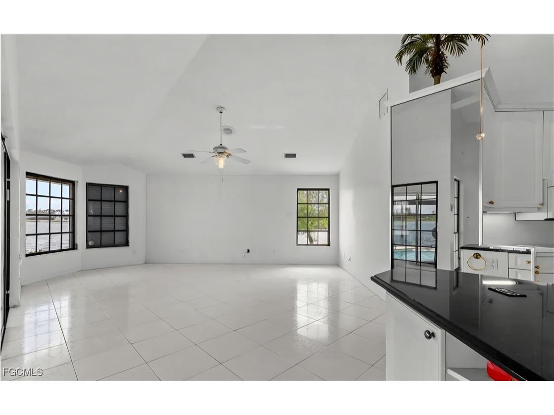 837 SW 2nd Avenue Cape Coral FL 33991 2025006044 image12