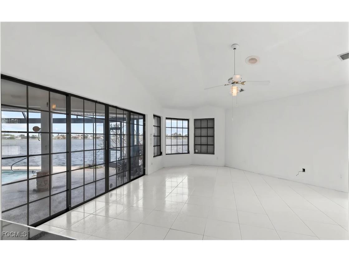 837 SW 2nd Avenue Cape Coral FL 33991 2025006044 image18