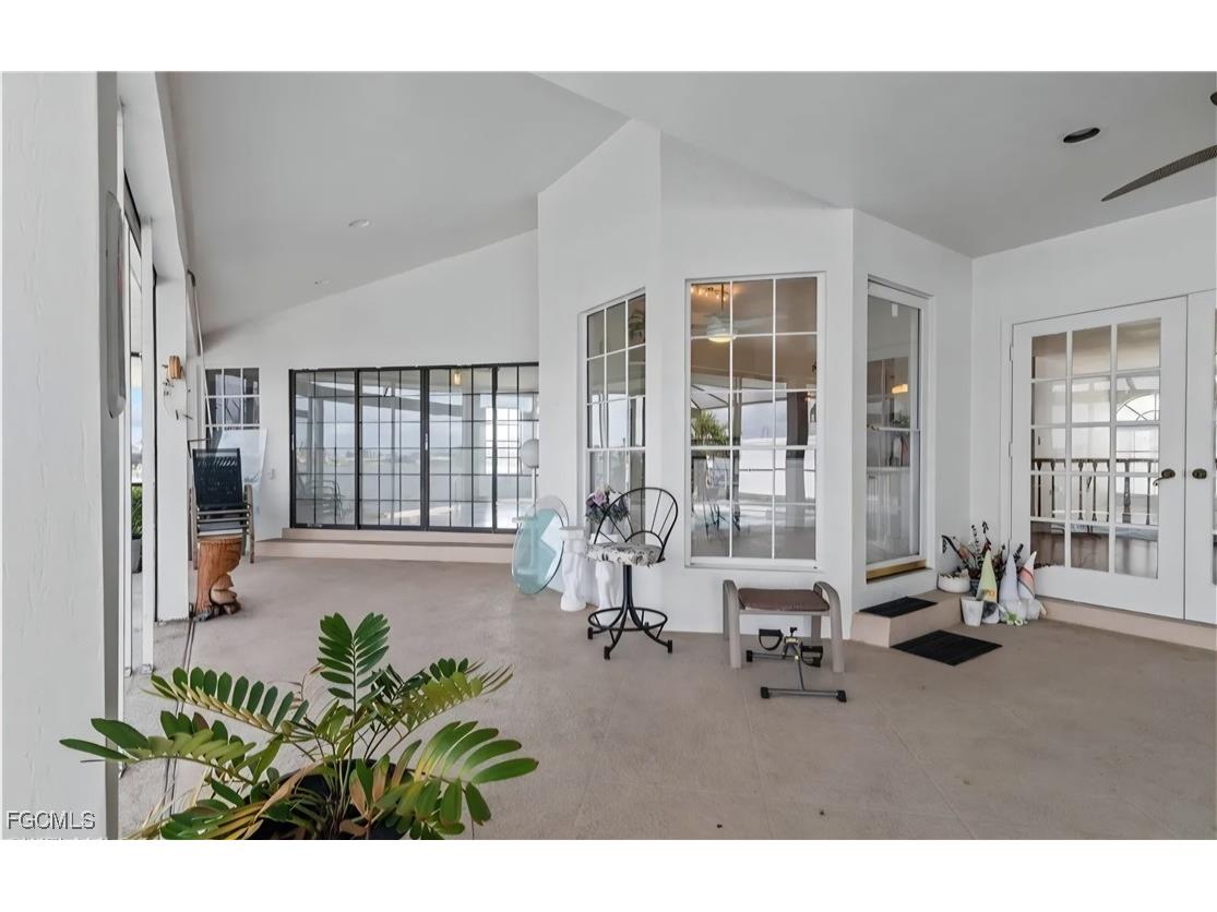 837 SW 2nd Avenue Cape Coral FL 33991 2025006044 image19