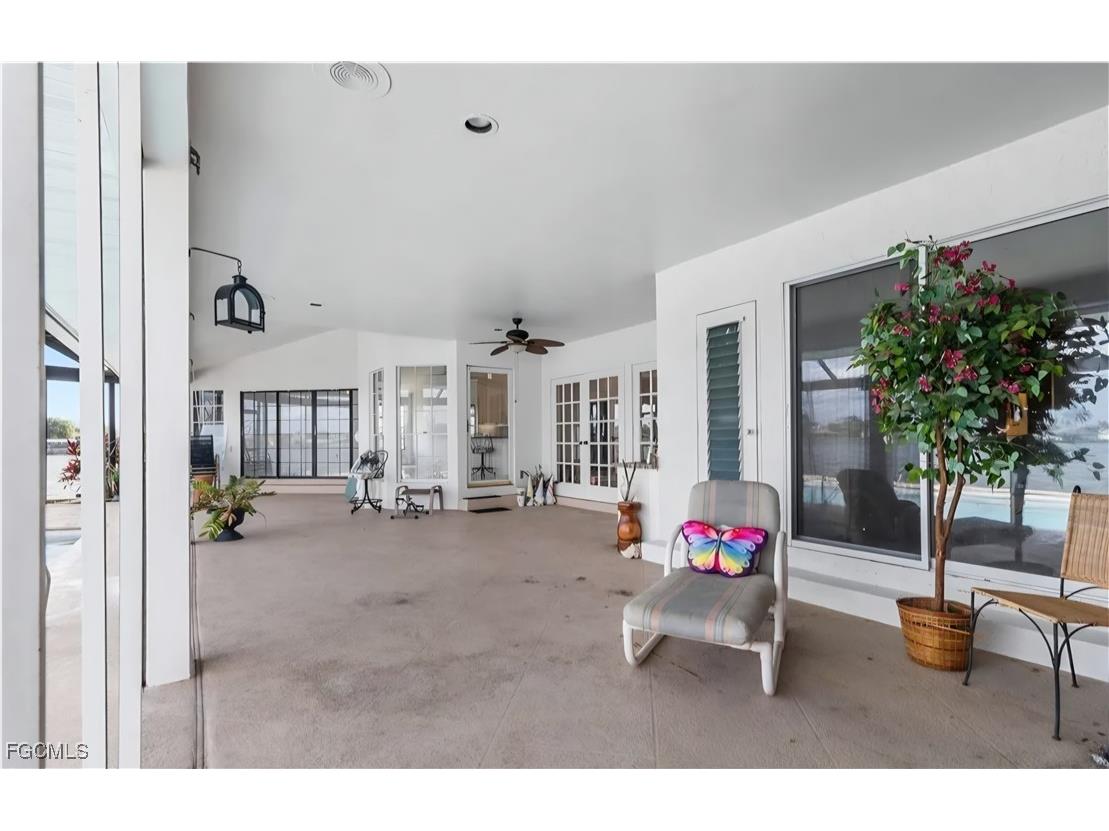 837 SW 2nd Avenue Cape Coral FL 33991 2025006044 image20