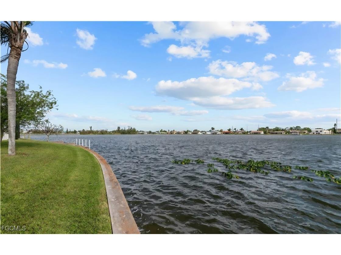 837 SW 2nd Avenue Cape Coral FL 33991 2025006044 image28