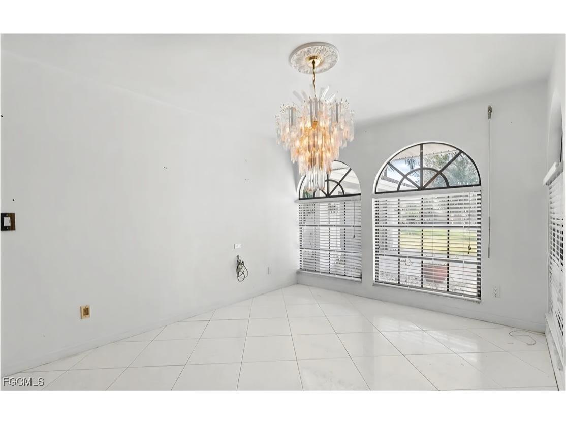 837 SW 2nd Avenue Cape Coral FL 33991 2025006044 image3