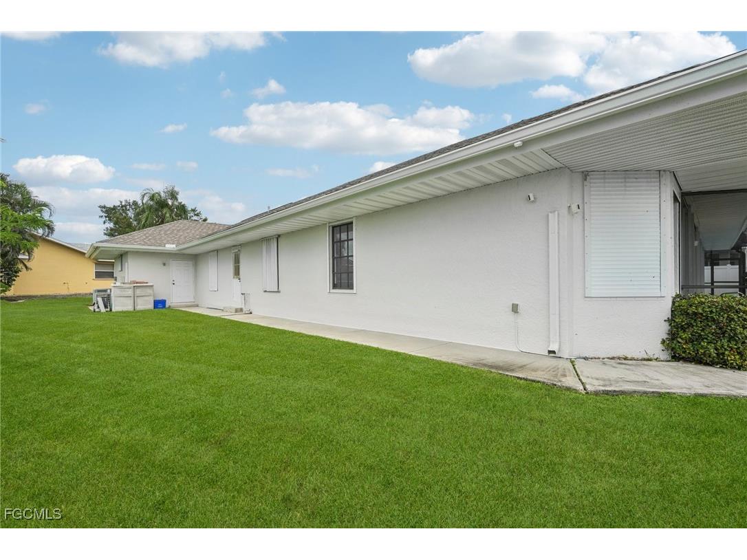 837 SW 2nd Avenue Cape Coral FL 33991 2025006044 image35
