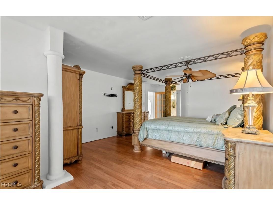 837 SW 2nd Avenue Cape Coral FL 33991 2025006044 image9