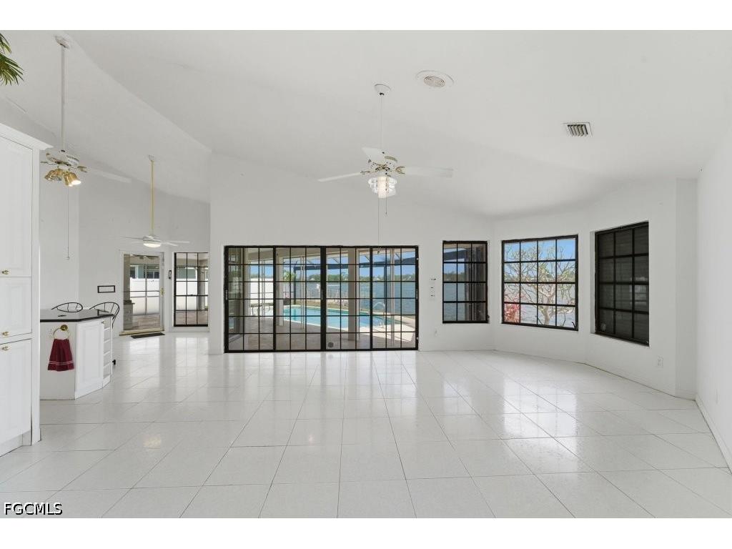 837 SW 2nd Avenue Cape Coral FL 33991 2026015876 image12