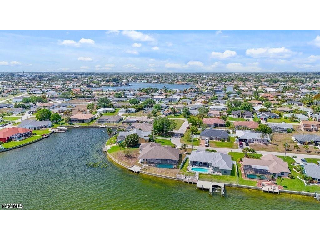 837 SW 2nd Avenue Cape Coral FL 33991 2026015876 image40