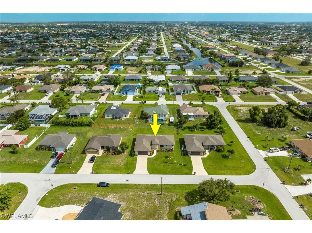 837 SW 37th Lane Cape Coral FL 33914 223059174 image1