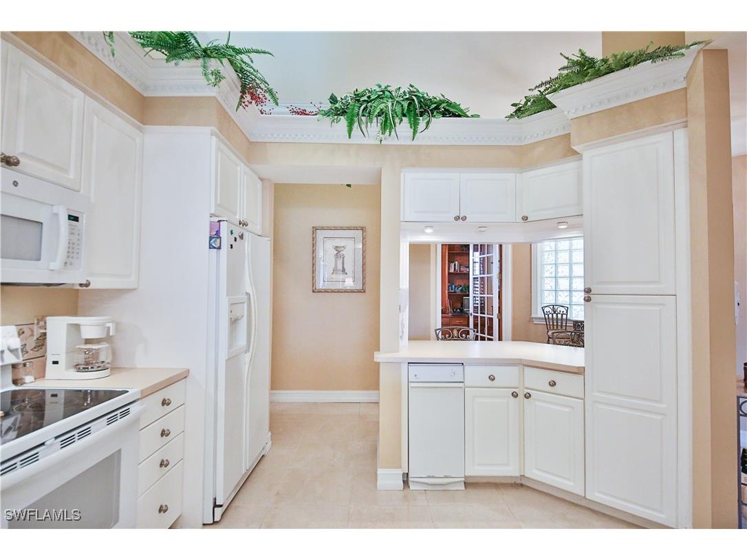 837 Sailaway Lane #202 Naples FL 34108 225071595 image16