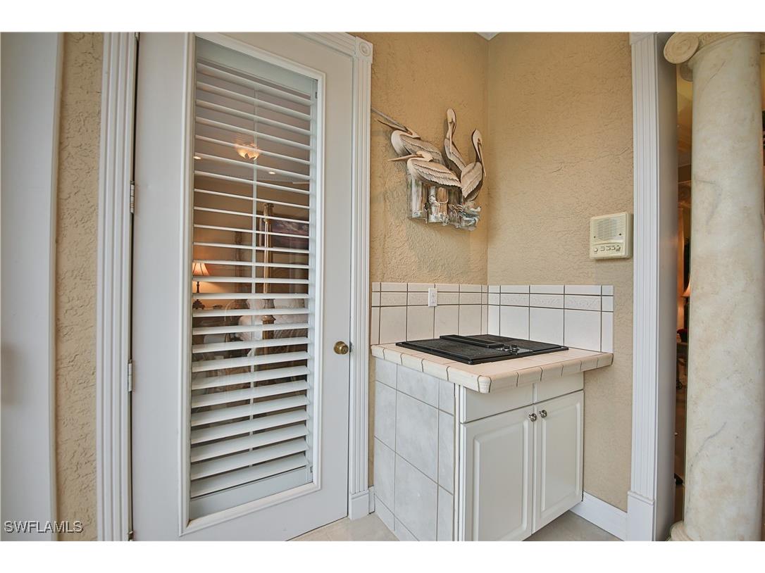 837 Sailaway Lane #202 Naples FL 34108 225071595 image6