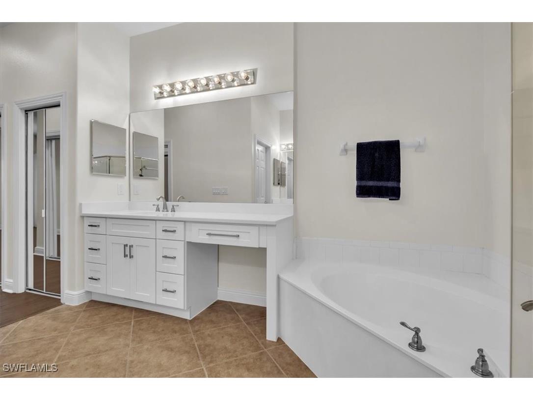 837 Vistana Circle #20 Naples FL 34119 225074058 image16