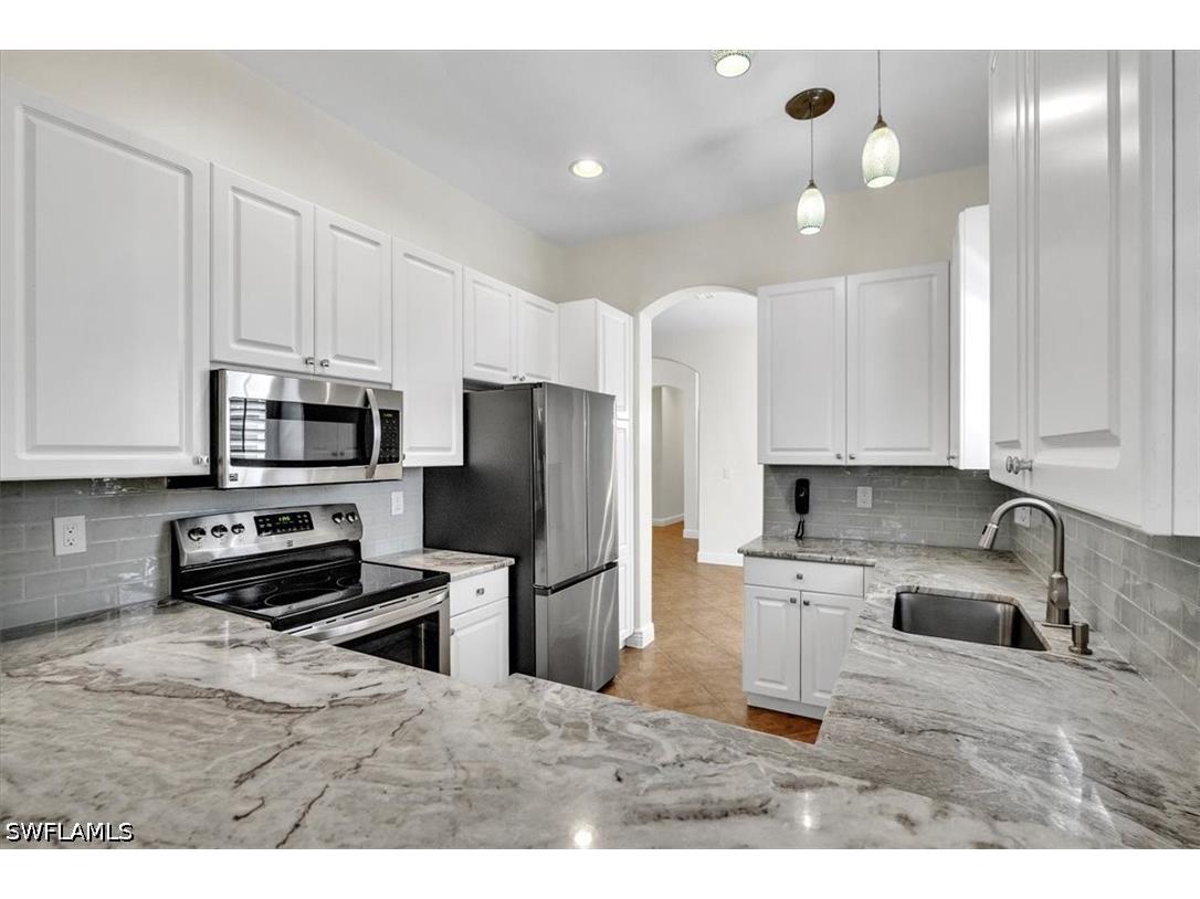 837 Vistana Circle #20 Naples FL 34119 226014923 image3