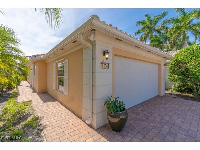 8376 Borboni Court Naples FL 34114 225066500 image1