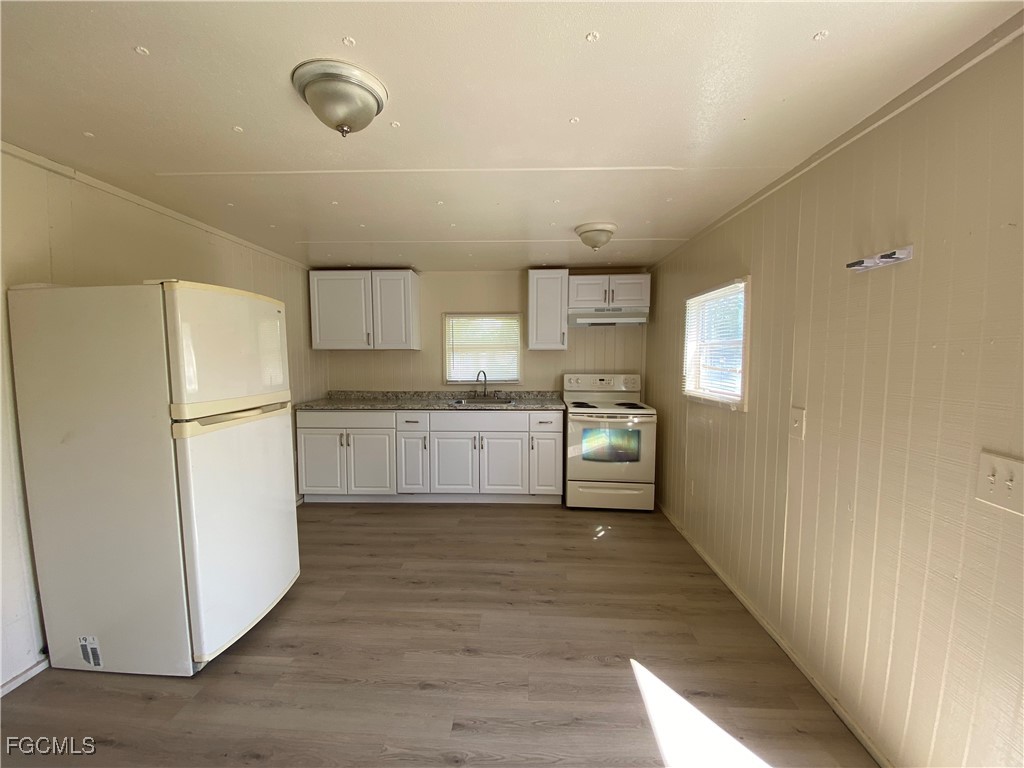 8376 Nault Road North Fort Myers FL 33917 2025023941 image4