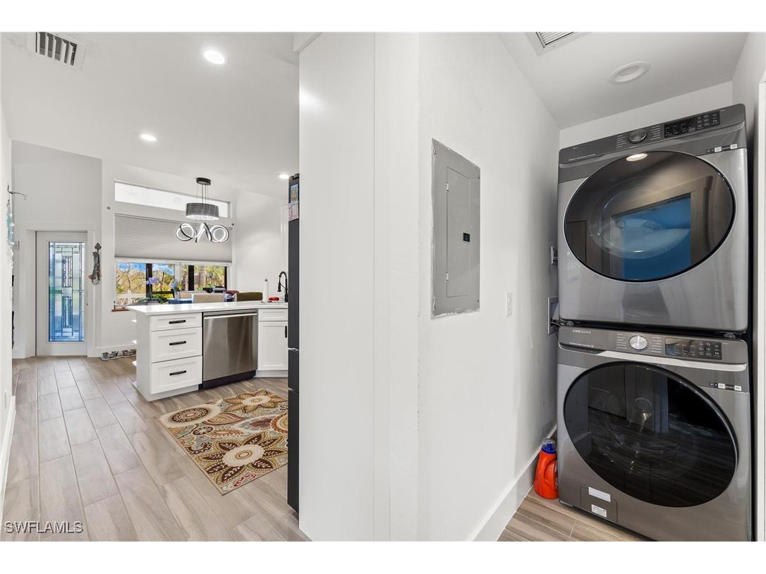 838-840 Rabbit Road Sanibel FL 33957 224085910 image14