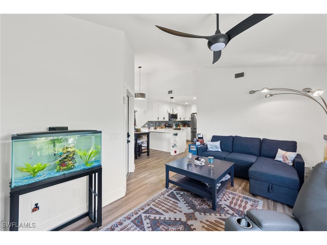 838-840 Rabbit Road Sanibel FL 33957 224085910 image6