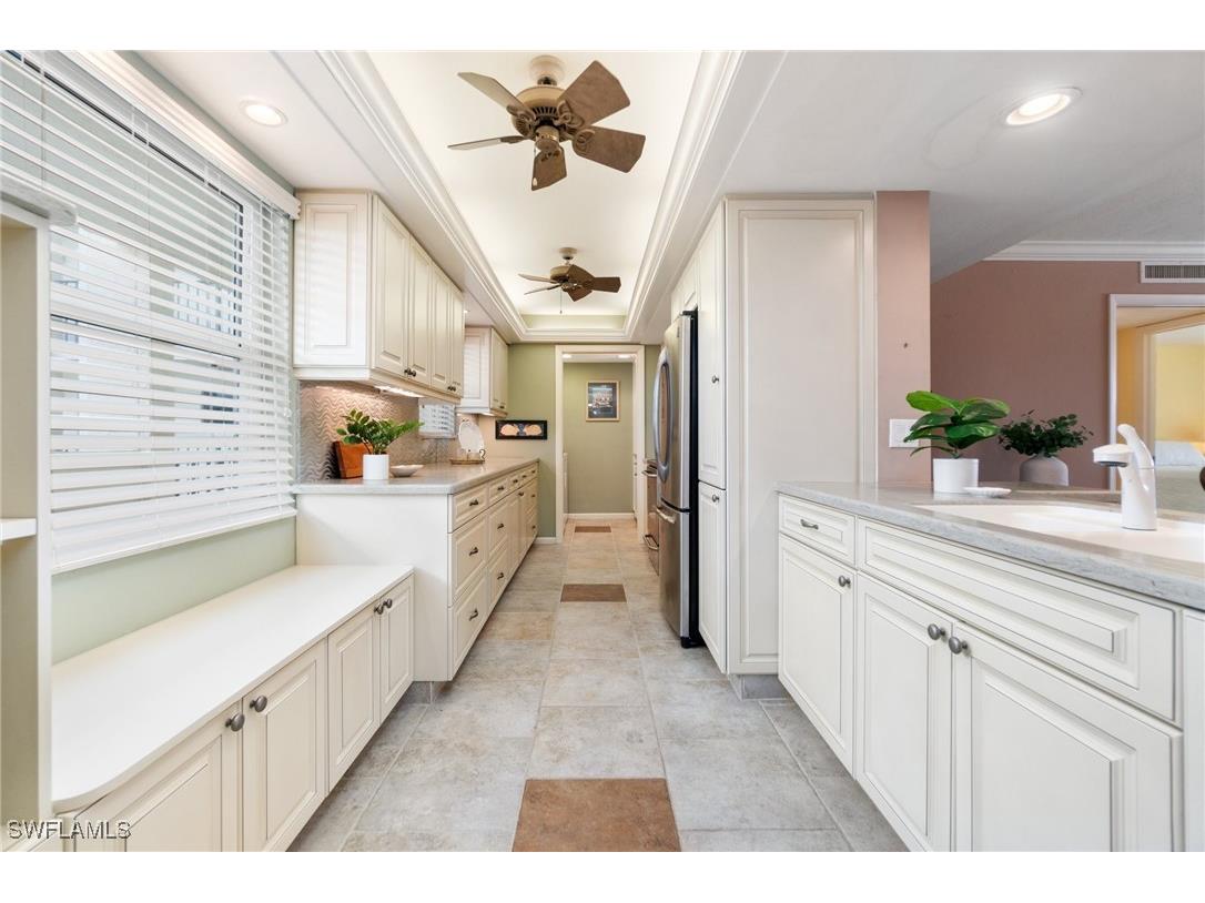 838 W Elkcam Circle #208 Marco Island FL 34145 225072491 image4