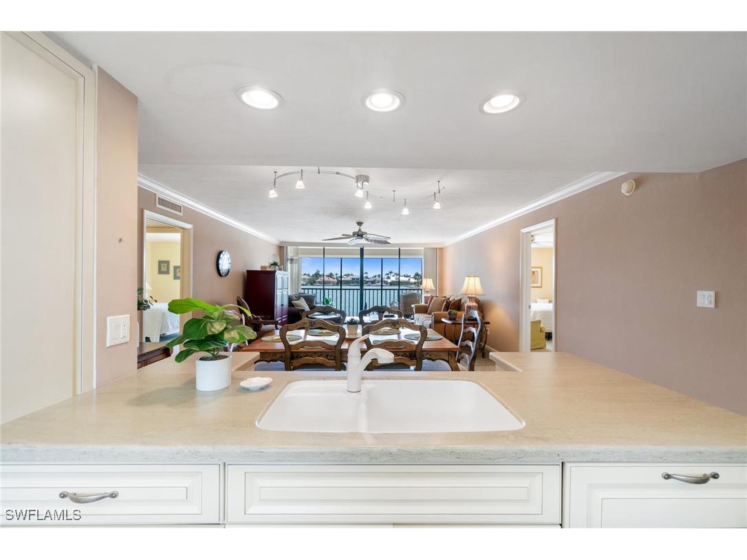 838 W Elkcam Circle #208 Marco Island FL 34145 225072491 image8