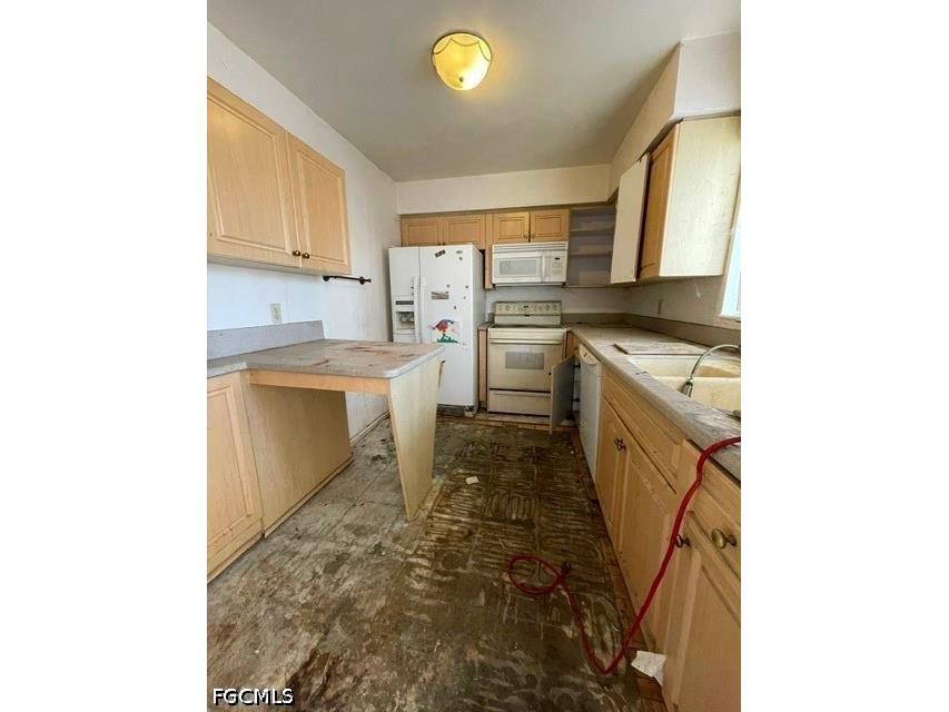8381 Antigua Court Fort Myers FL 33907 2026022190 image7