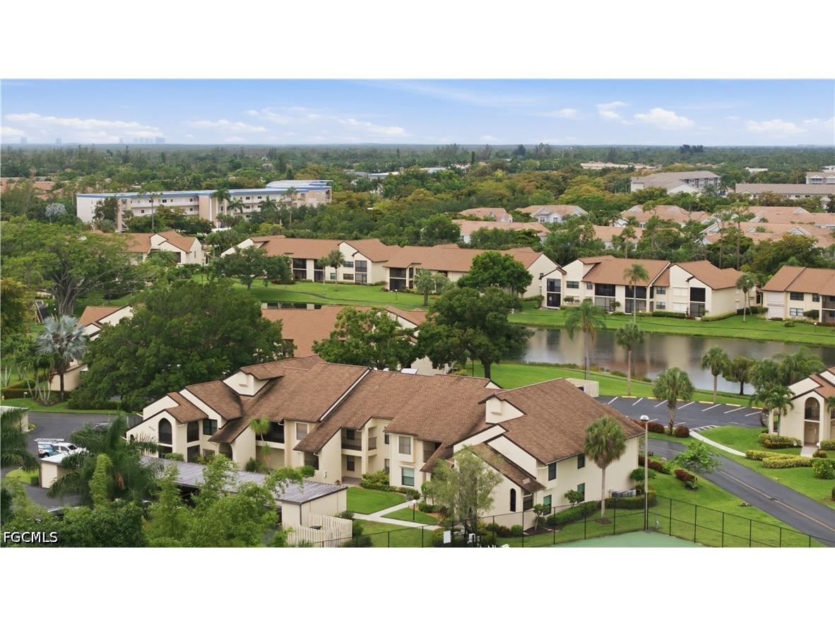 8382 Charter Club Circle #4 Fort Myers FL 33919 2026024324 image3