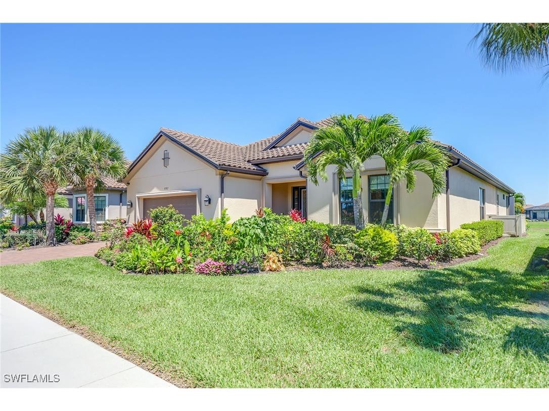 8382 Viale Circle Naples FL 34114 224044187 image1