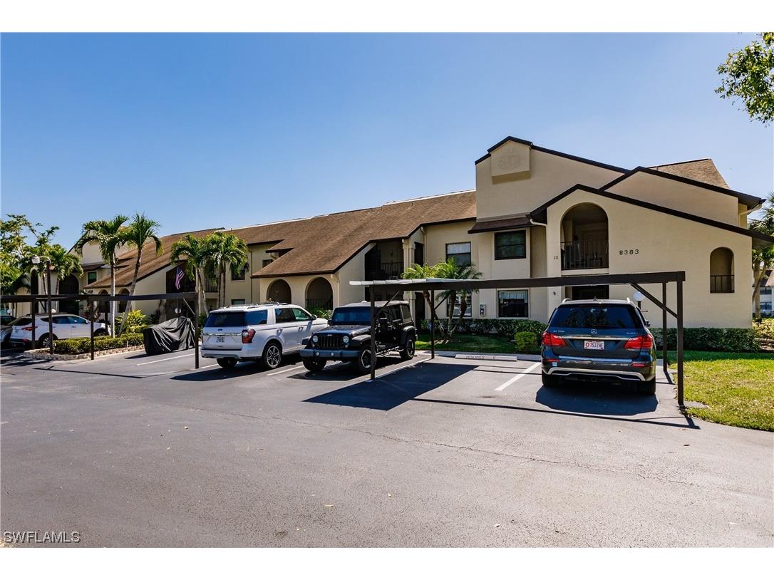 8383 Charter Club Circle #8 Fort Myers FL 33919 223013354 image1