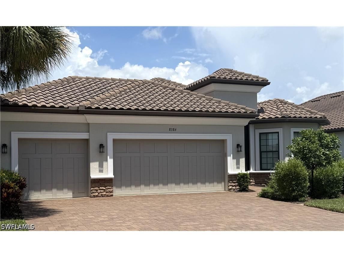 8386 Viale Circle Naples FL 34114 226025157 image1