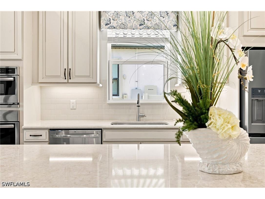 8386 Viale Circle Naples FL 34114 226025157 image19